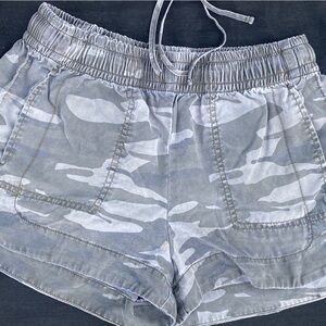 Express Gray Camo Women Shorts